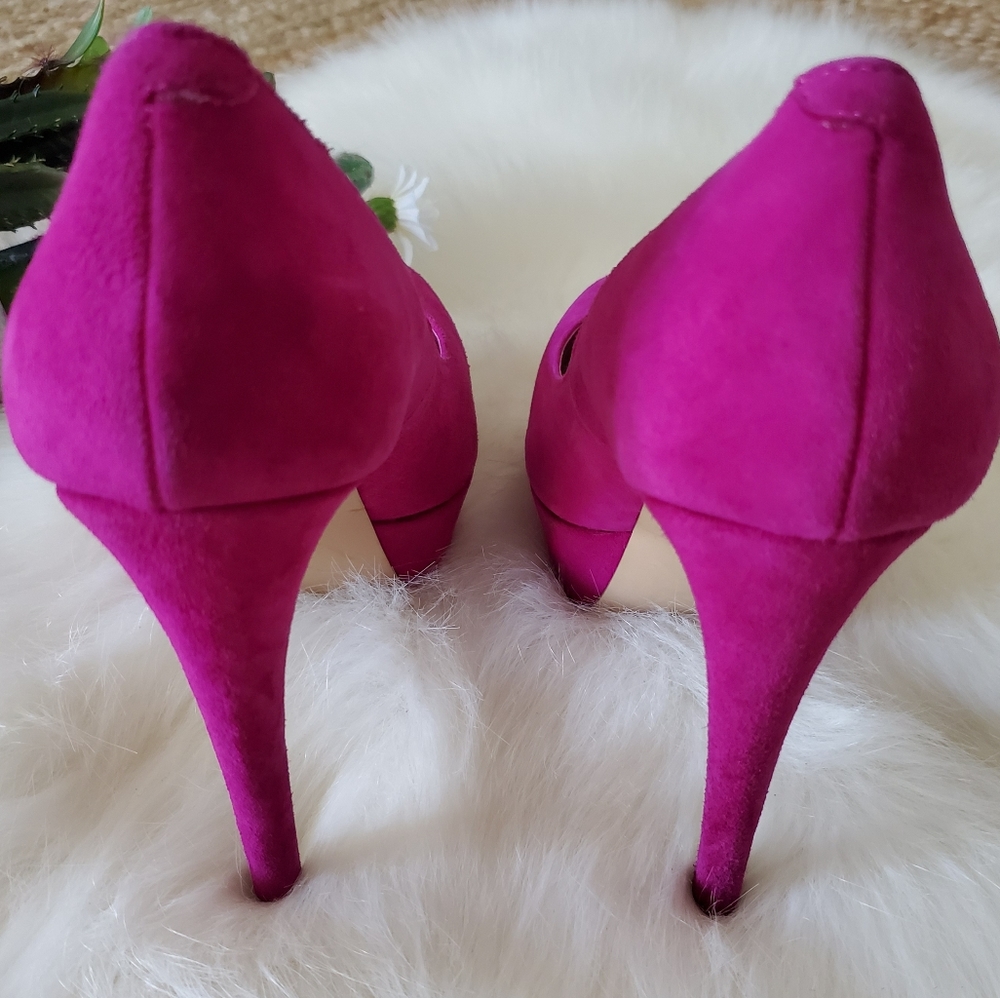 Steve Madden Fuchsia Heels - Picture 2 of 5